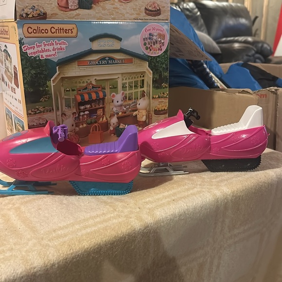 Barbie snow mobiles - Picture 2 of 3